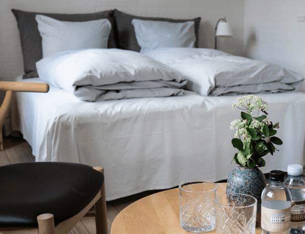 Web_slider_små_1200x1080_værelse